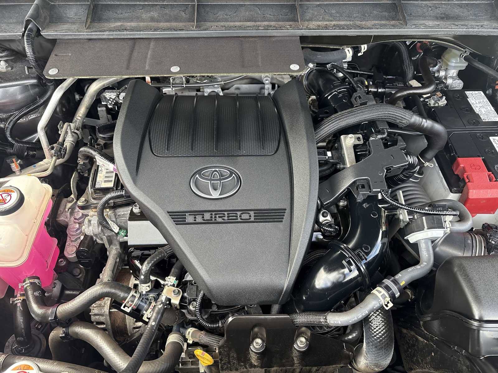 Used 2023 Toyota Highlander L image 17