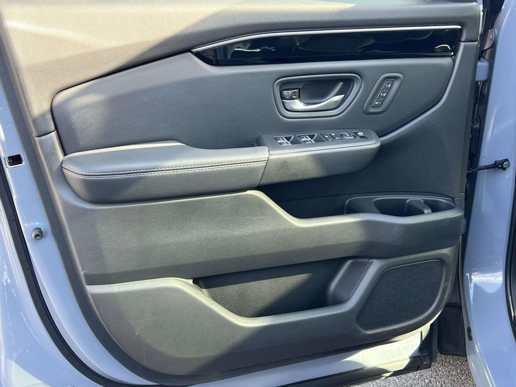 Used 2023 Honda Pilot Touring image 15