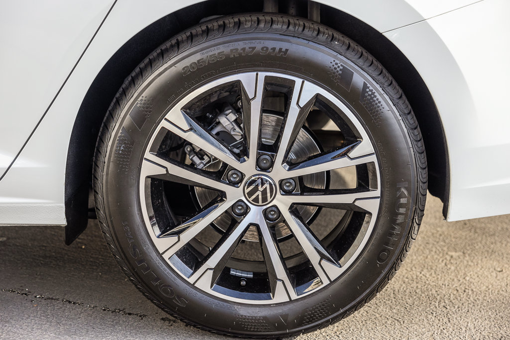 New 2027 Volkswagen Jetta Sport FWD image 5