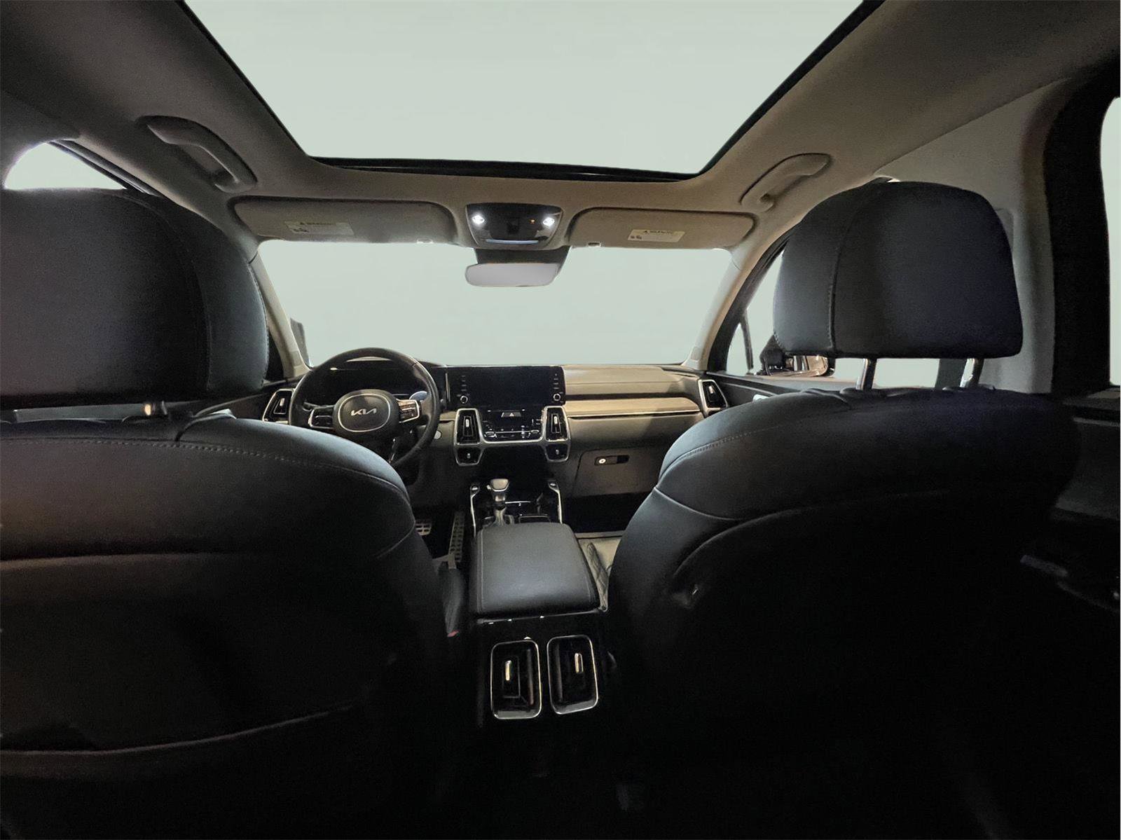 Used 2023 Kia Sorento SX Prestige image 19