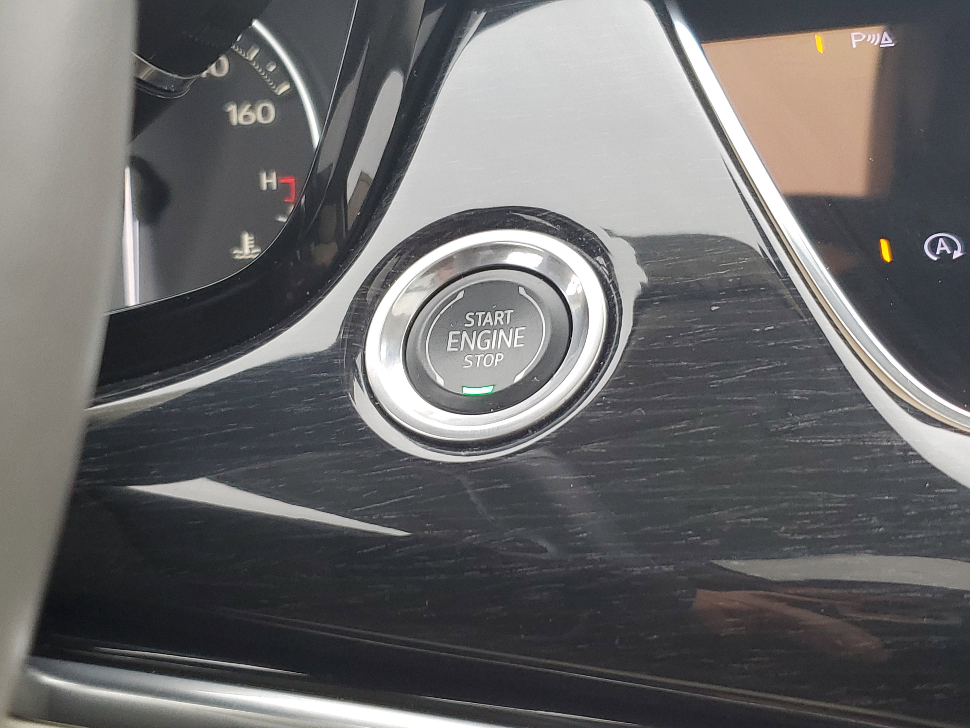 Used 2023 Cadillac XT6 Premium Luxury image 24