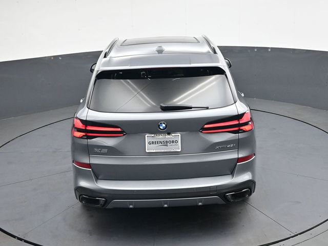Used 2026 BMW X5 xDrive40i w/ M Sport Package AWD/4WD image 25