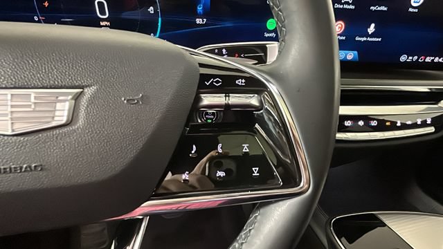 Used 2024 Cadillac Lyriq Tech RWD image 16