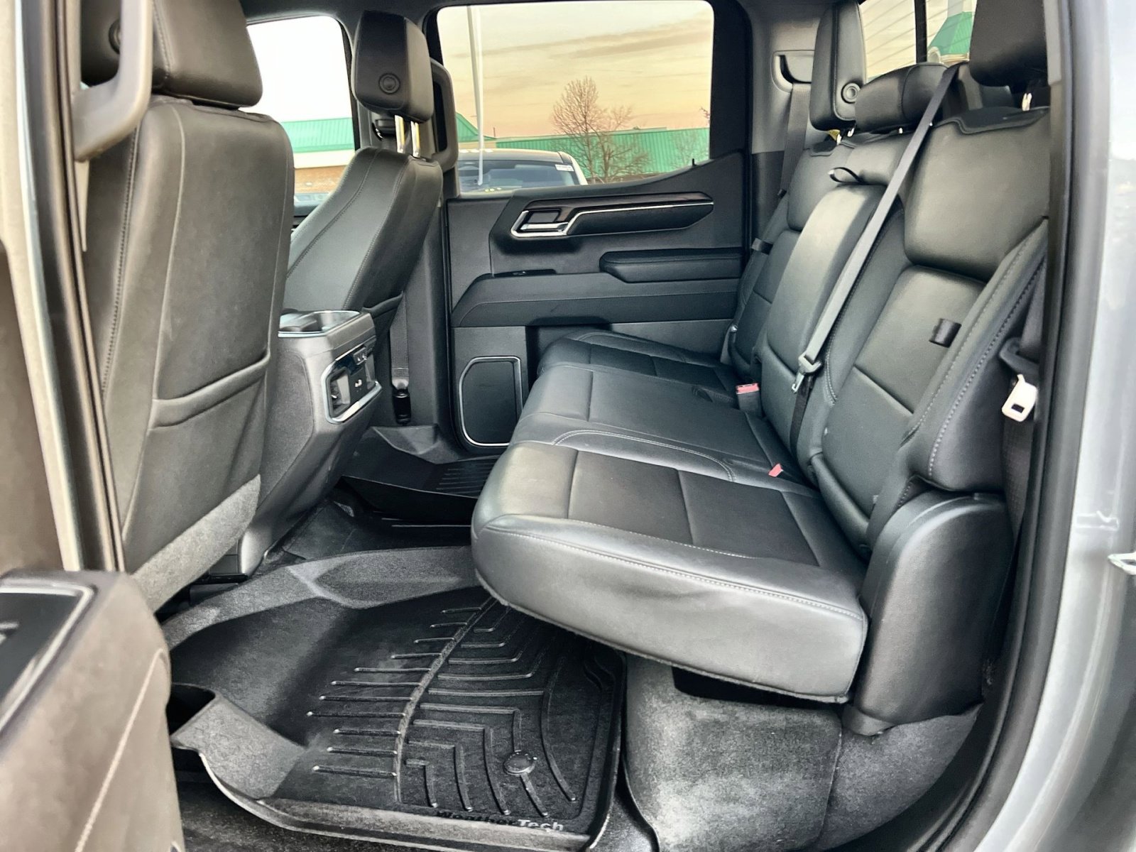 Used 2023 GMC Sierra 1500 SLT w/ SLT Premium Package image 24