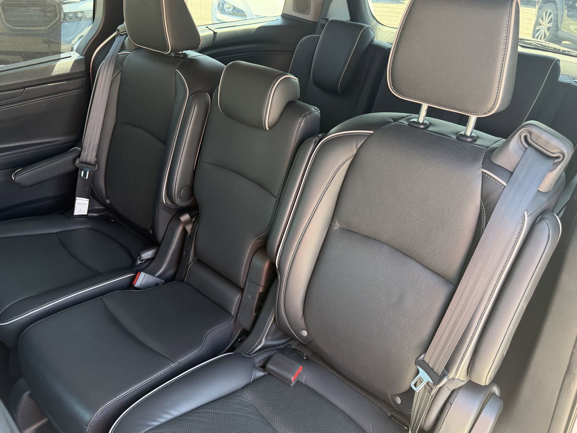 Used 2022 Honda Odyssey Elite image 12