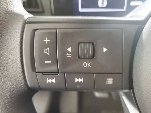 New 2026 Nissan Kicks SV w/ Cold Weather Package FWD image 17