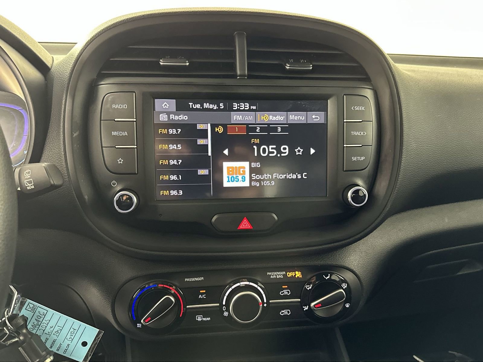 Used 2025 Kia Soul LX w/ LX Technology Package FWD image 21