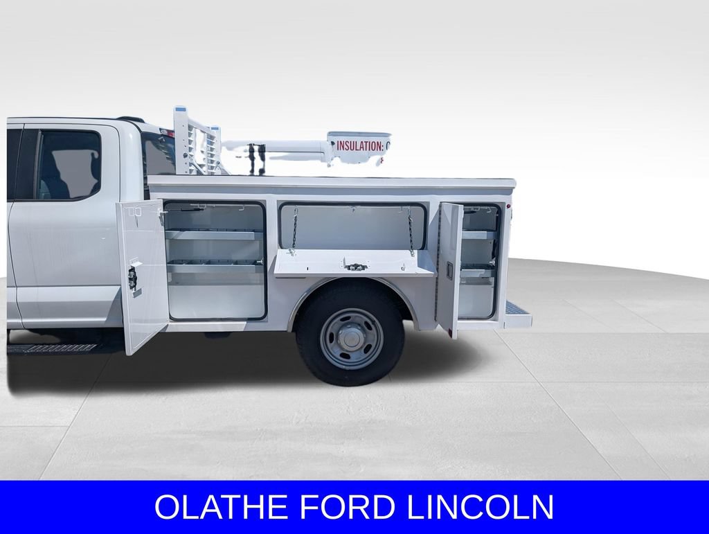 New 2025 Ford F250 XL w/ Camper Package RWD image 6