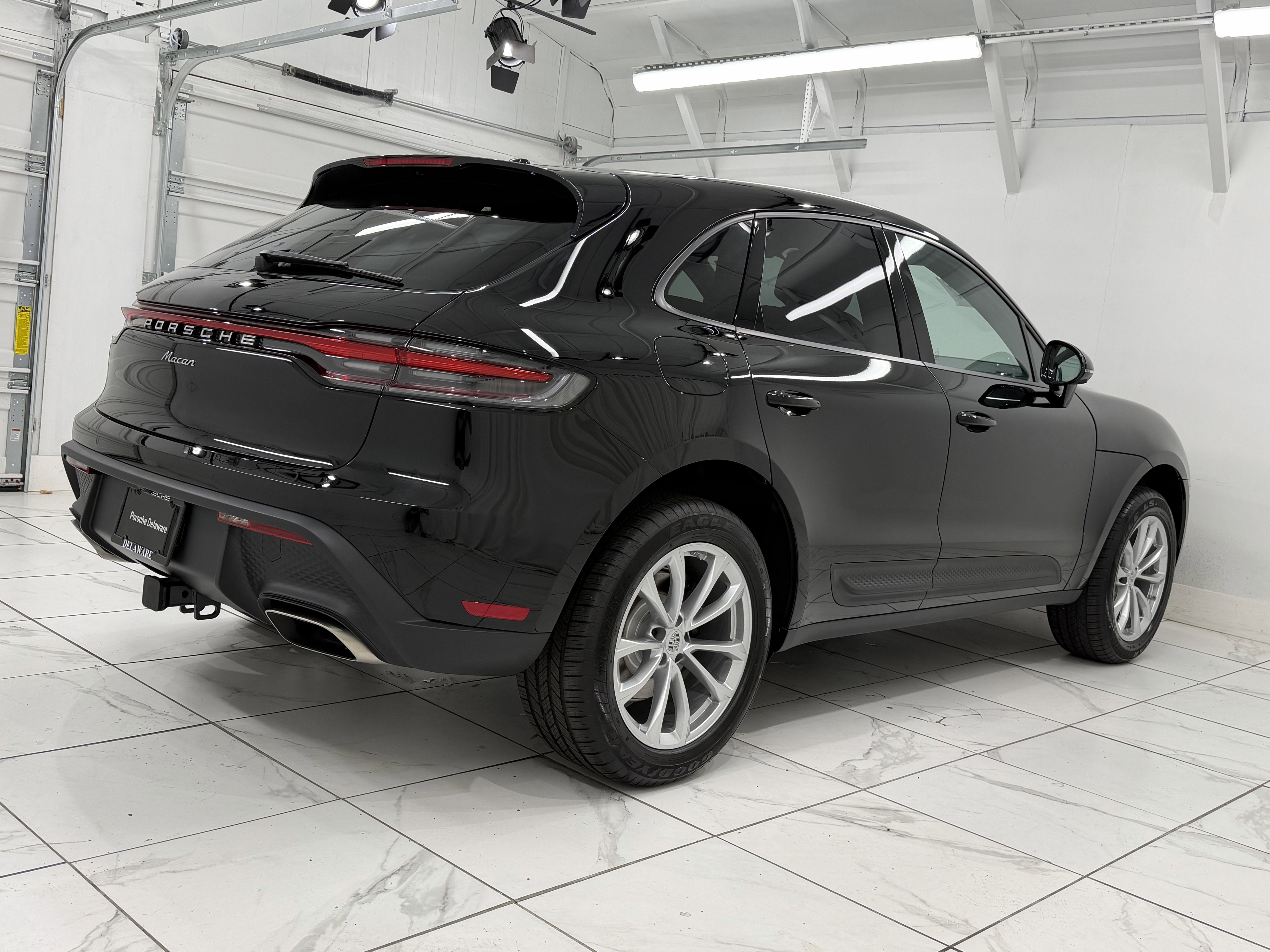 New 2026 Porsche Macan image 11