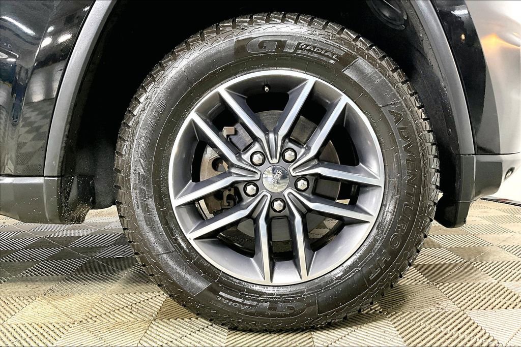 Used 2018 Jeep Grand Cherokee Limited image 8