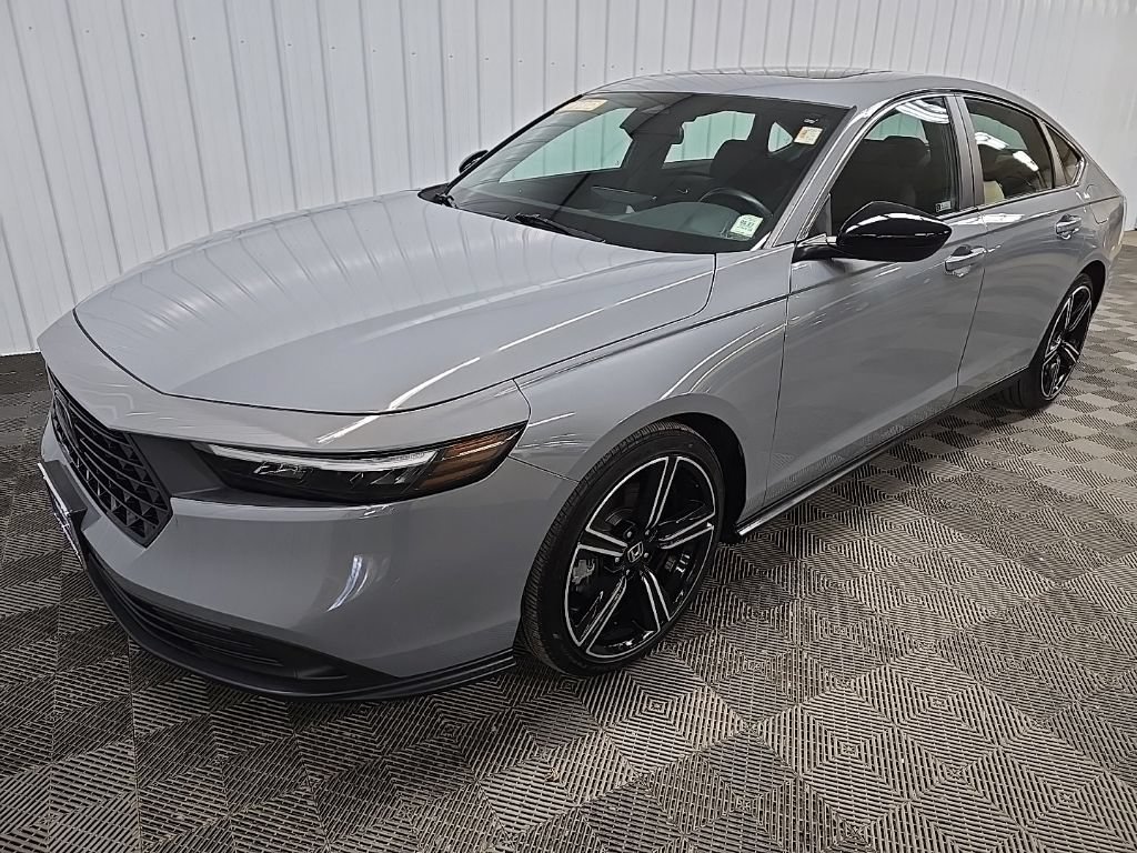 Used 2023 Honda Accord Sport image 8
