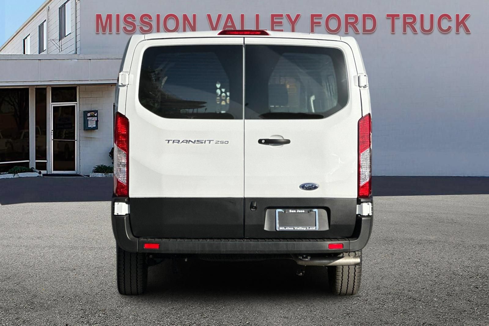 Used 2025 Ford Transit 250 Low Roof w/ Exterior Upgrade Package RWD image 5