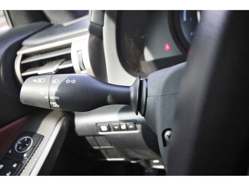 Used 2016 Lexus IS 350 image 20