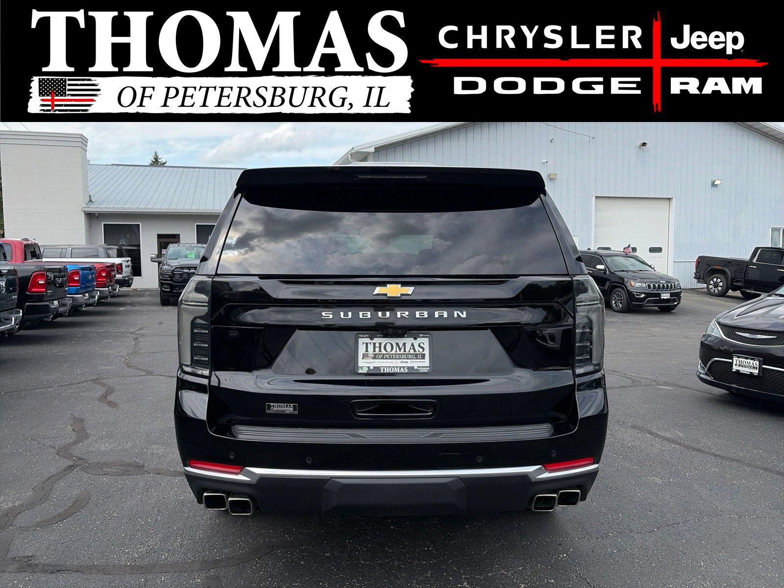 Used 2026 Chevrolet Suburban High Country AWD/4WD image 6