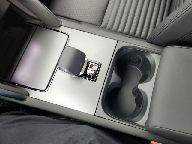 Certified 2025 Land Rover Discovery Sport S image 24