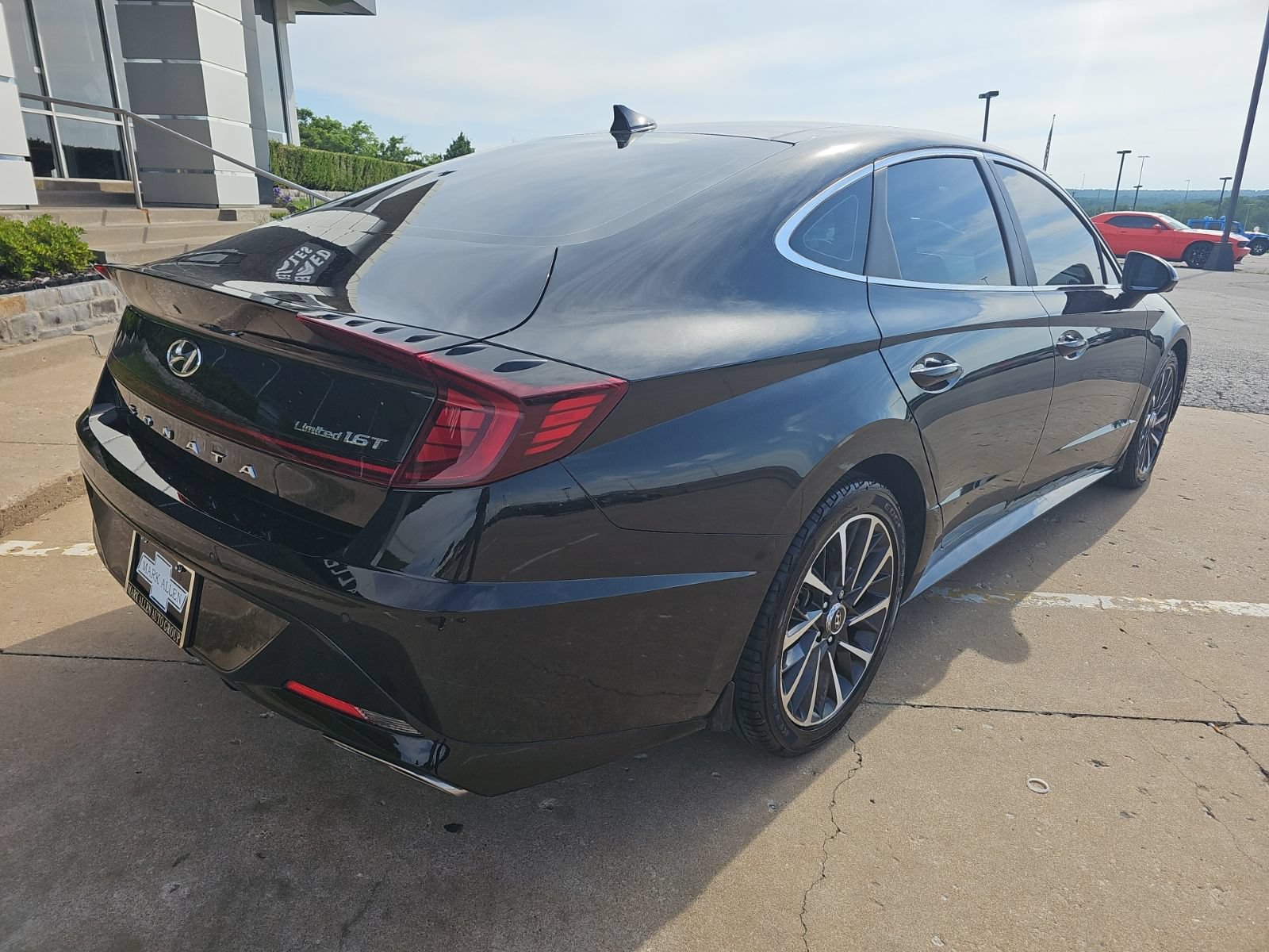 Used 2022 Hyundai Sonata Limited FWD image 4