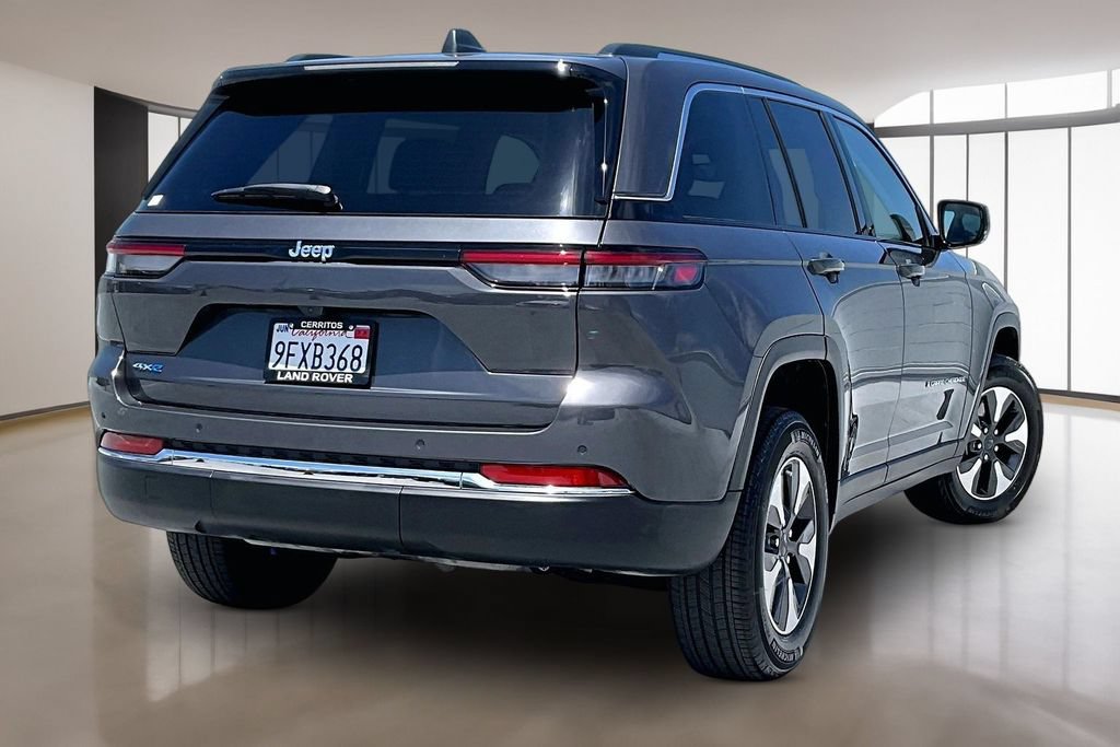 Used 2023 Jeep Grand Cherokee 4WD 4xe image 6