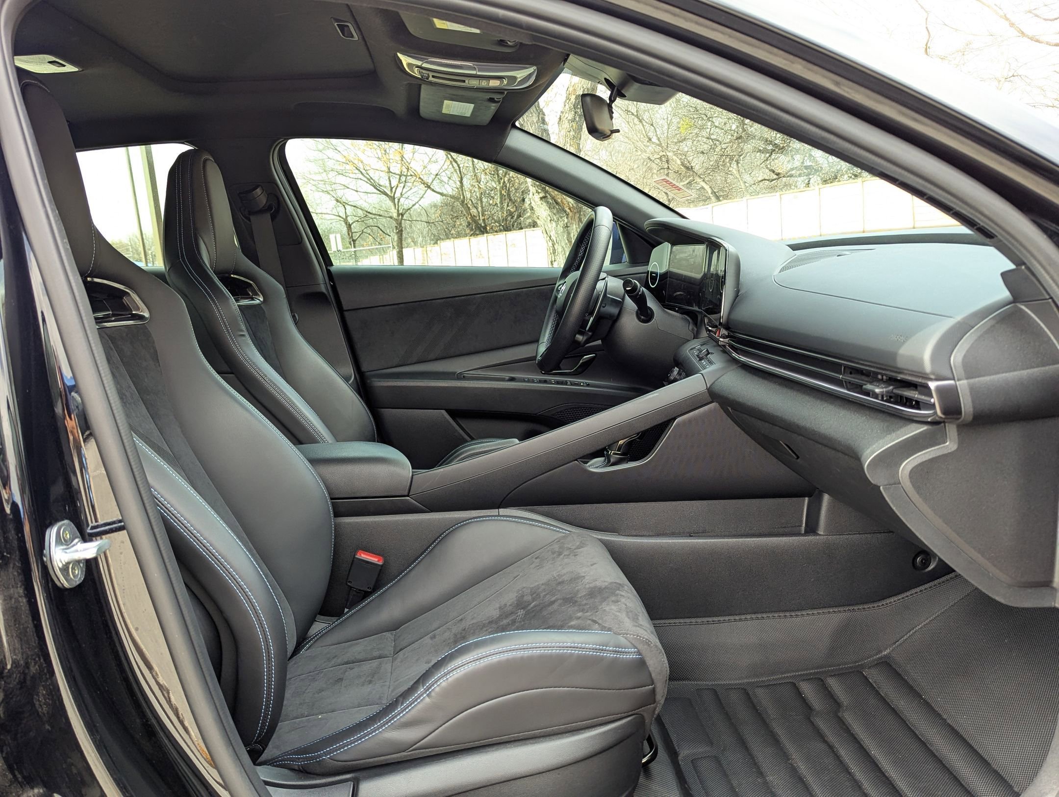 Used 2022 Hyundai Elantra N image 27