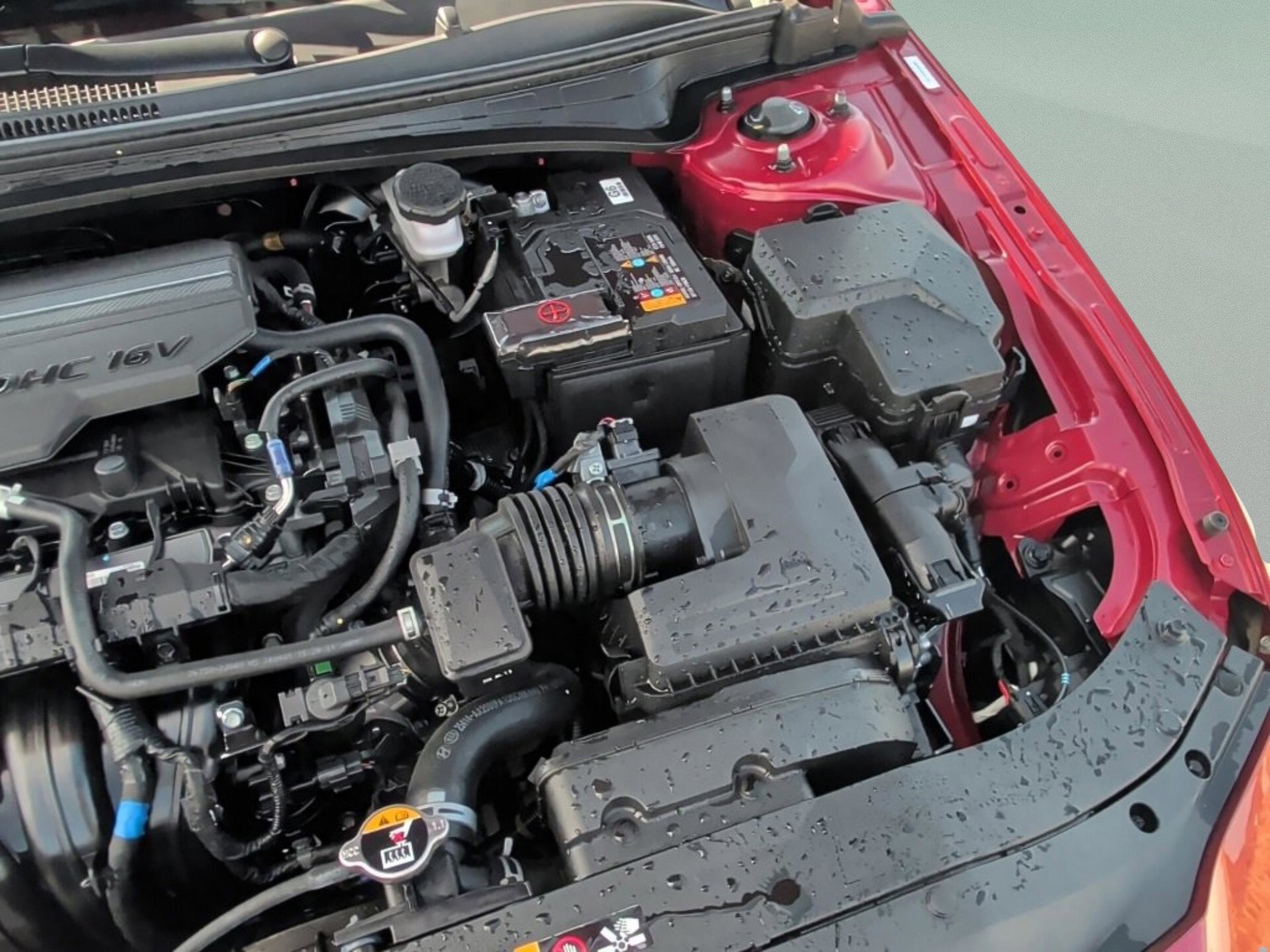 Used 2024 Hyundai Elantra SEL image 34