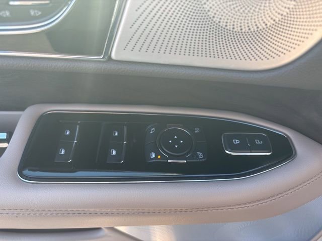 Certified 2024 Lincoln Navigator Reserve image 12