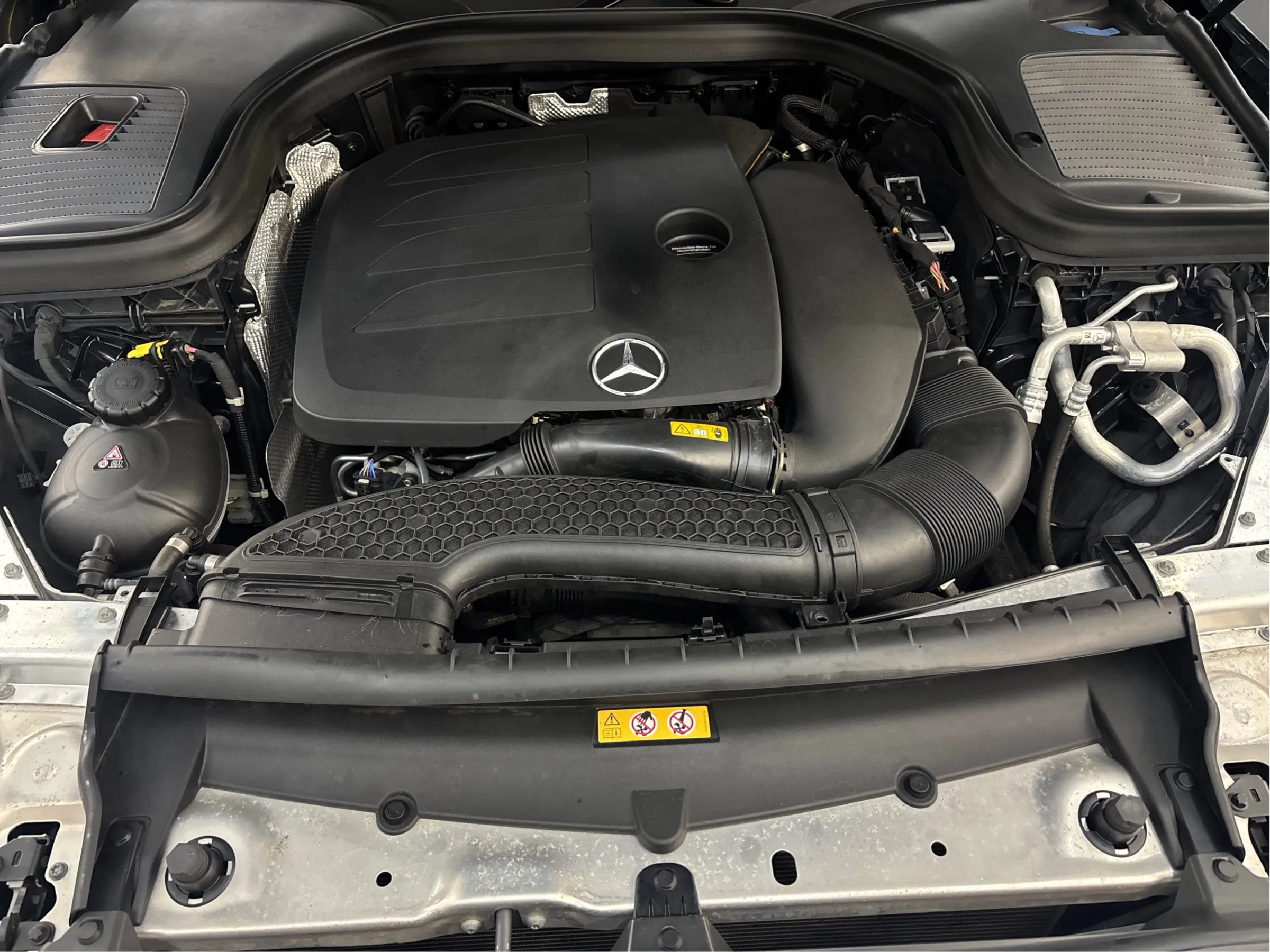 Used 2022 Mercedes-Benz GLC 300 4MATIC image 29