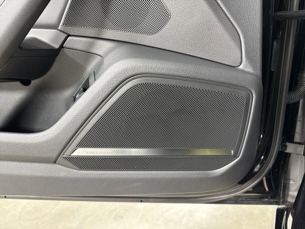 Used 2021 Audi A7 e Premium Plus w/ Interior Protection Package image 34