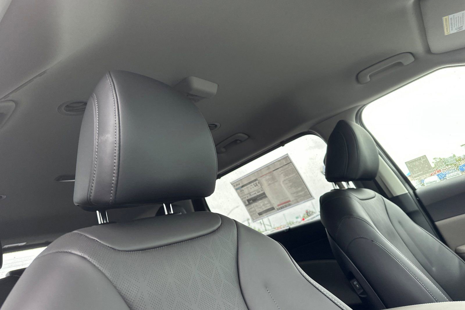 New 2026 Kia Carnival EX image 18