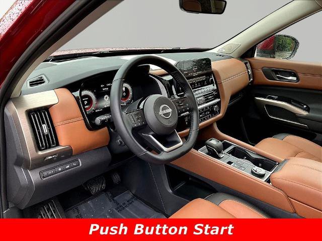 Certified 2025 Nissan Pathfinder Platinum w/ Cargo Package AWD/4WD image 17