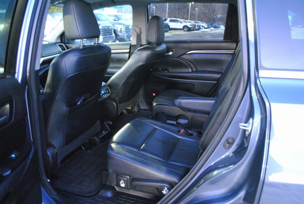 Used 2014 Toyota Highlander Limited image 12