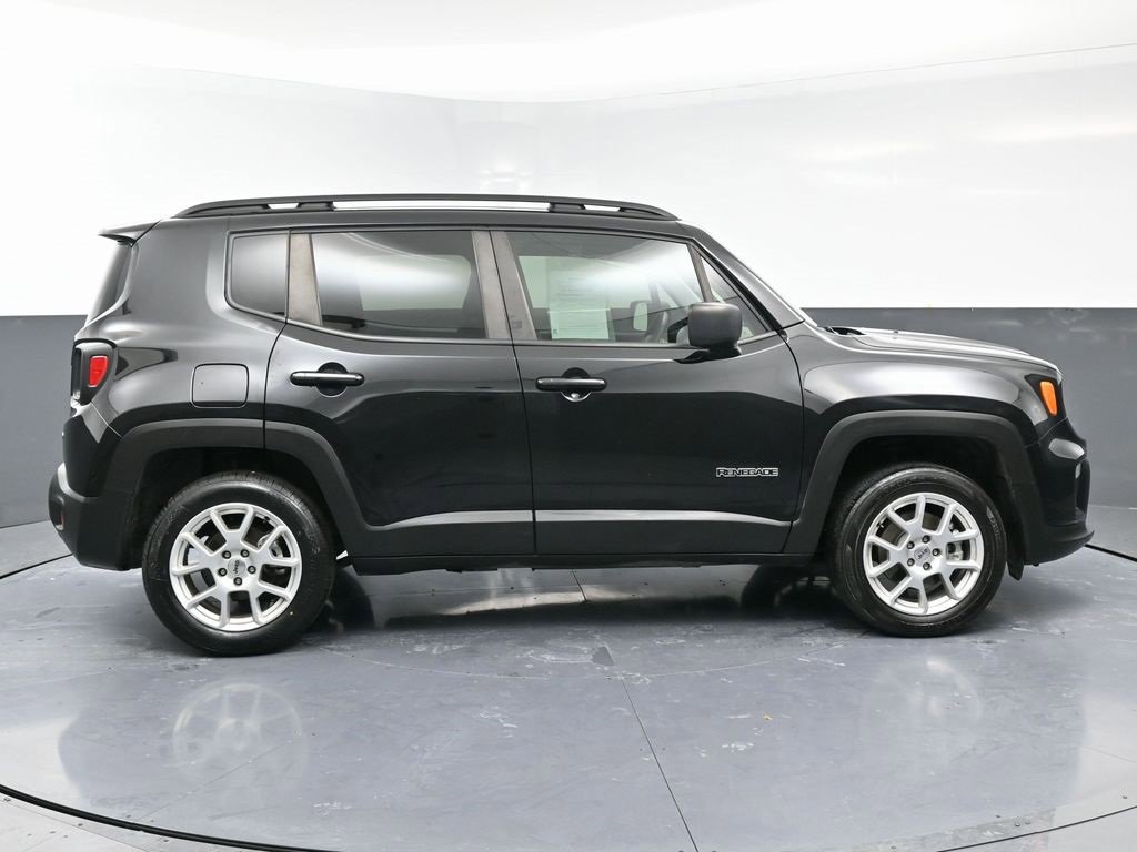 Used 2022 Jeep Renegade Latitude image 8