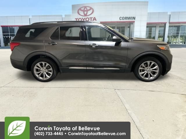 Used 2020 Ford Explorer XLT w/ Equipment Group 202A image 6