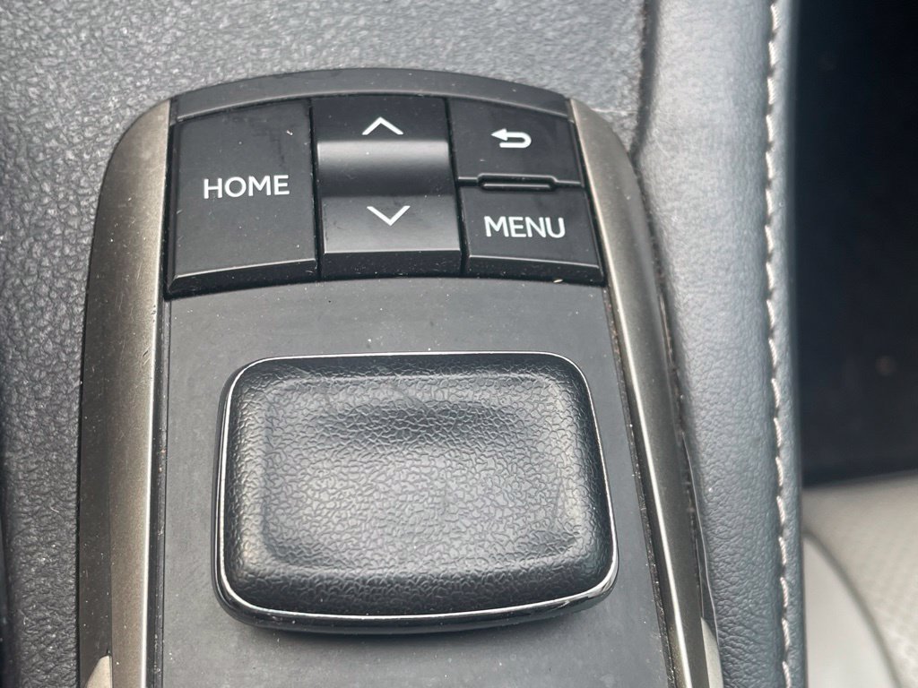 Used 2018 Lexus ES 350 w/ Luxury Package w/Wood Trim FWD image 18