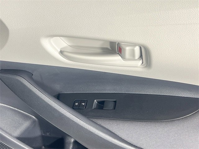 Used 2025 Toyota Corolla LE image 31