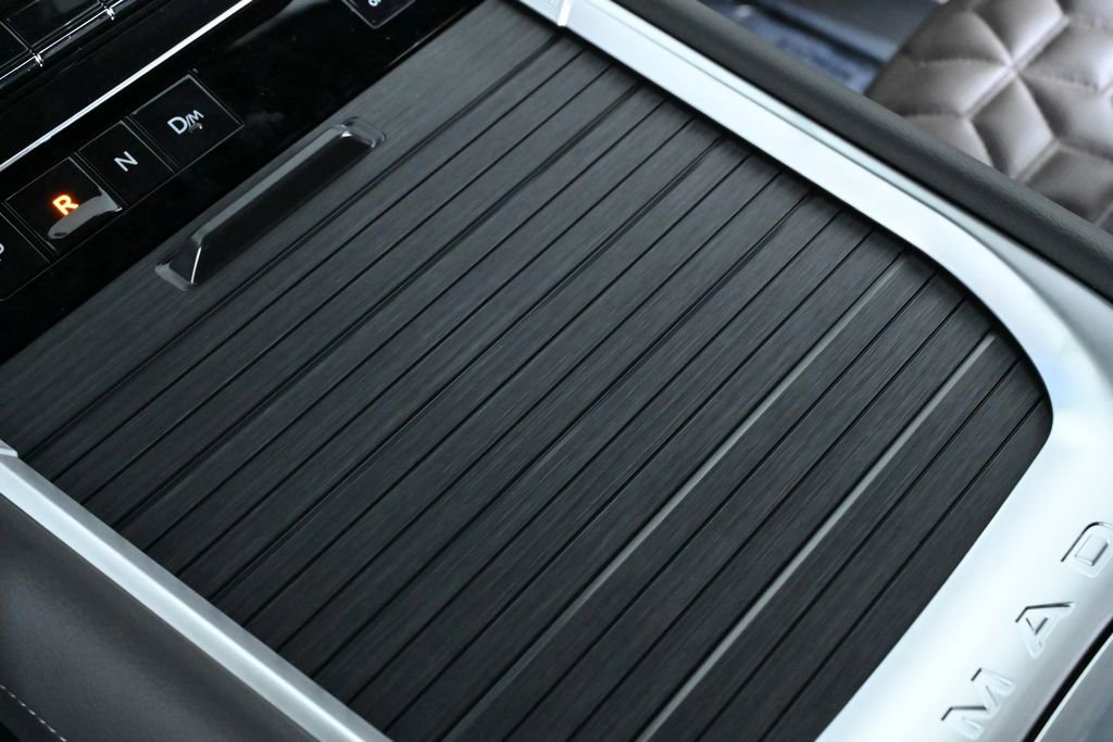 New 2026 Nissan Armada Platinum image 14