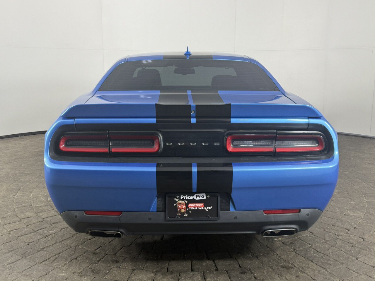 Used 2015 Dodge Challenger SXT Plus w/ Sound Group II RWD image 6