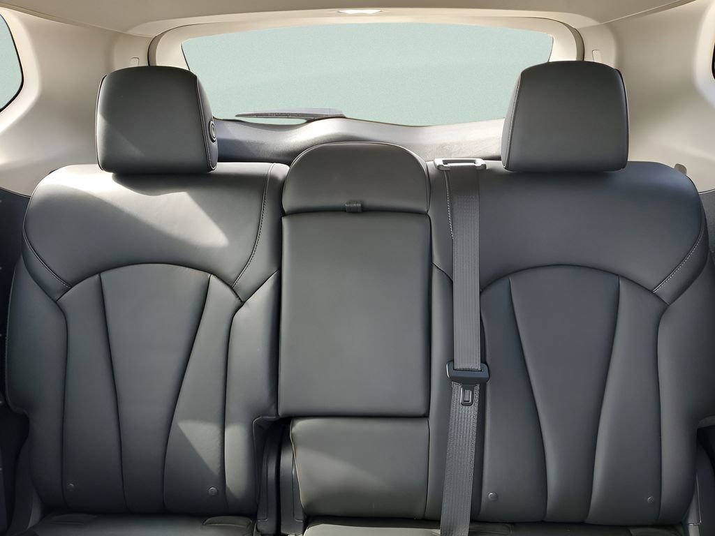 Used 2020 Buick Envision Essence image 13