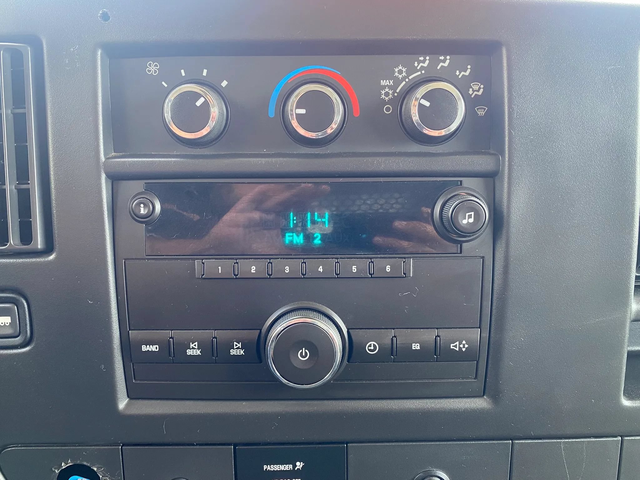 Used 2011 Chevrolet Express 2500 RWD image 13
