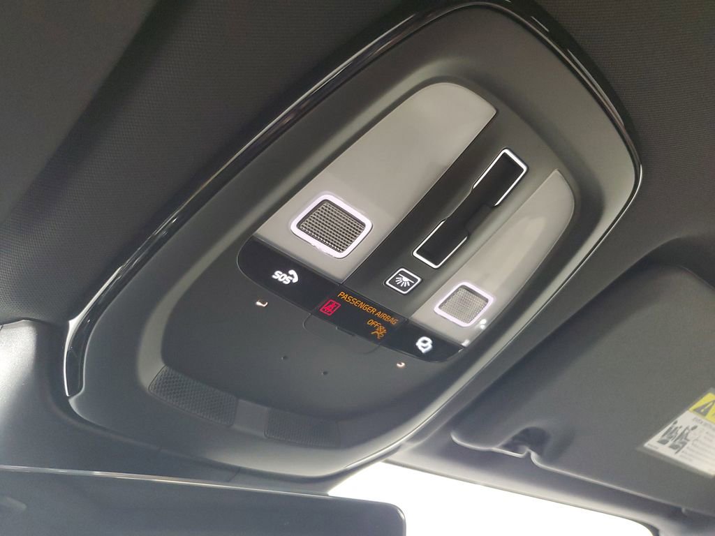 New 2026 Volvo XC60 T8 Plus w/ Protection Package Premier image 34