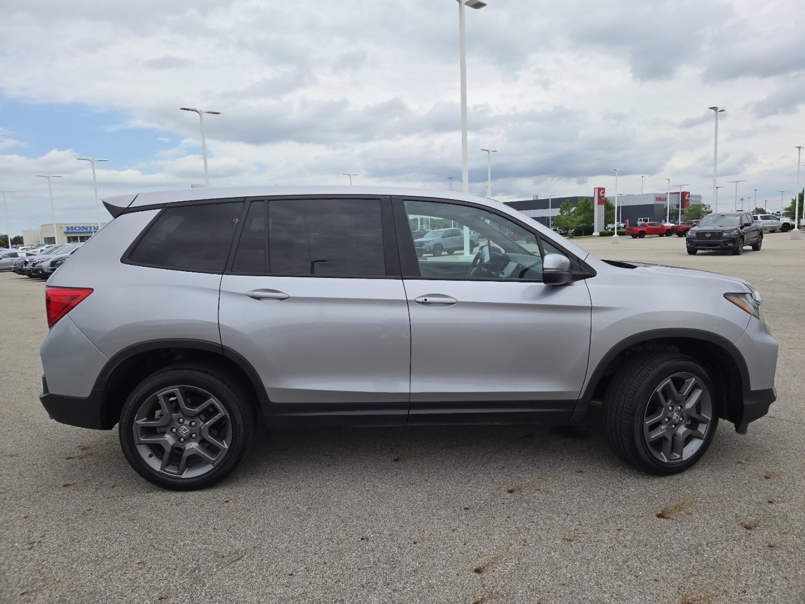 Used 2023 Honda Passport EX-L image 18