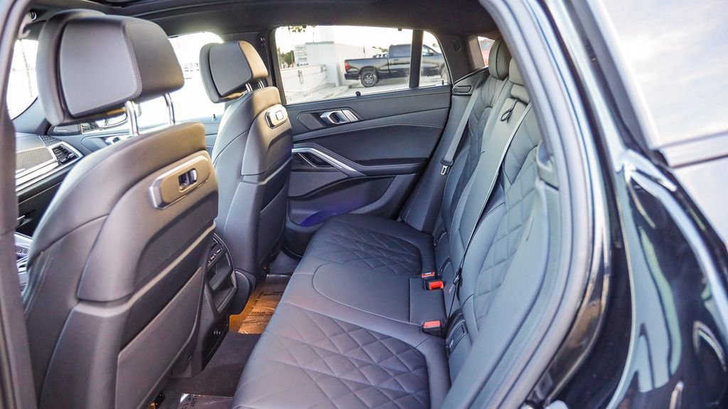 Used 2024 BMW X6 M60i w/ Parking Assistance Package image 23