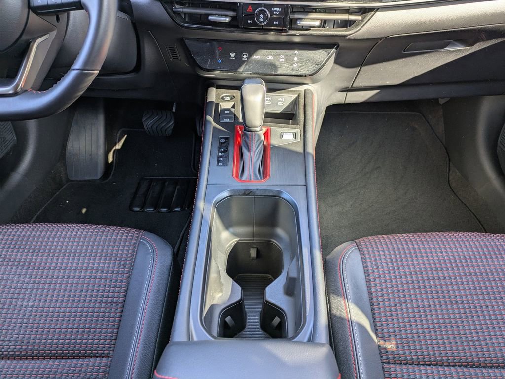 Certified 2025 Nissan Kicks SR FWD image 20
