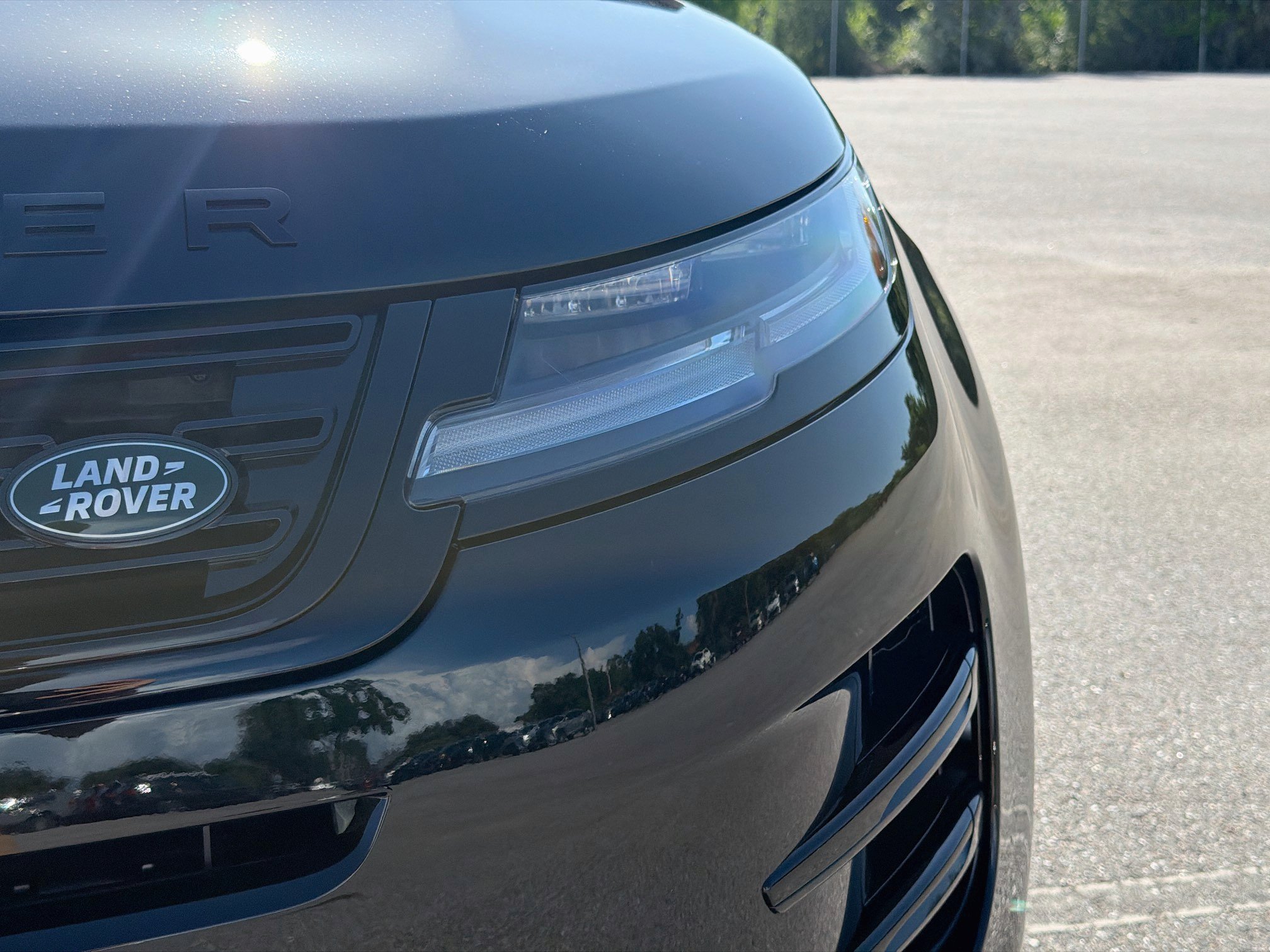 New 2026 Land Rover Range Rover Evoque Hoxton AWD/4WD image 9