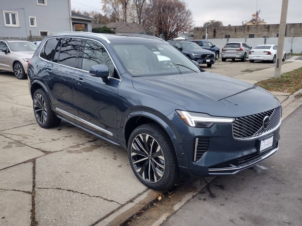 New 2026 Volvo XC90 B6 Plus w/ Protection Package Premier image 4