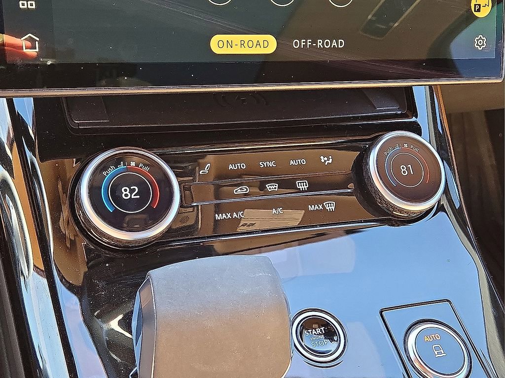 Used 2023 Land Rover Range Rover Sport SE Dynamic image 29