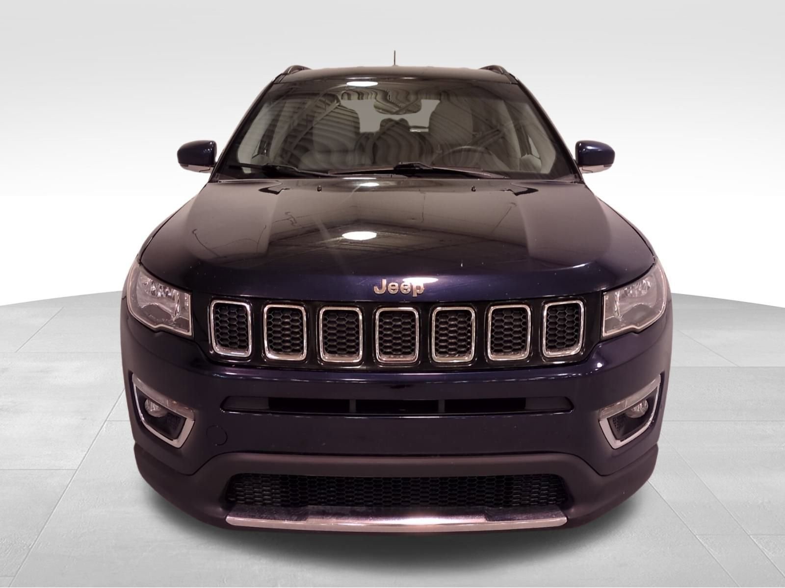 Used 2018 Jeep Compass Limited image 9