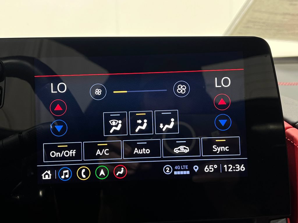 Used 2021 Chevrolet Corvette Stingray Premium Conv w/ Z51 Performance Package RWD image 28