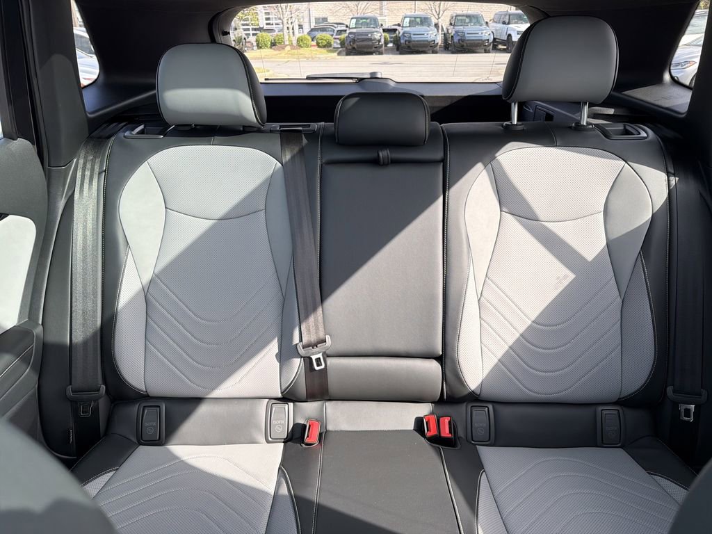 New 2026 Volkswagen Tiguan SE R-Line image 31