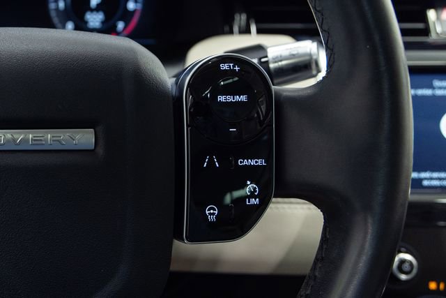 Used 2020 Land Rover Discovery Sport SE image 16