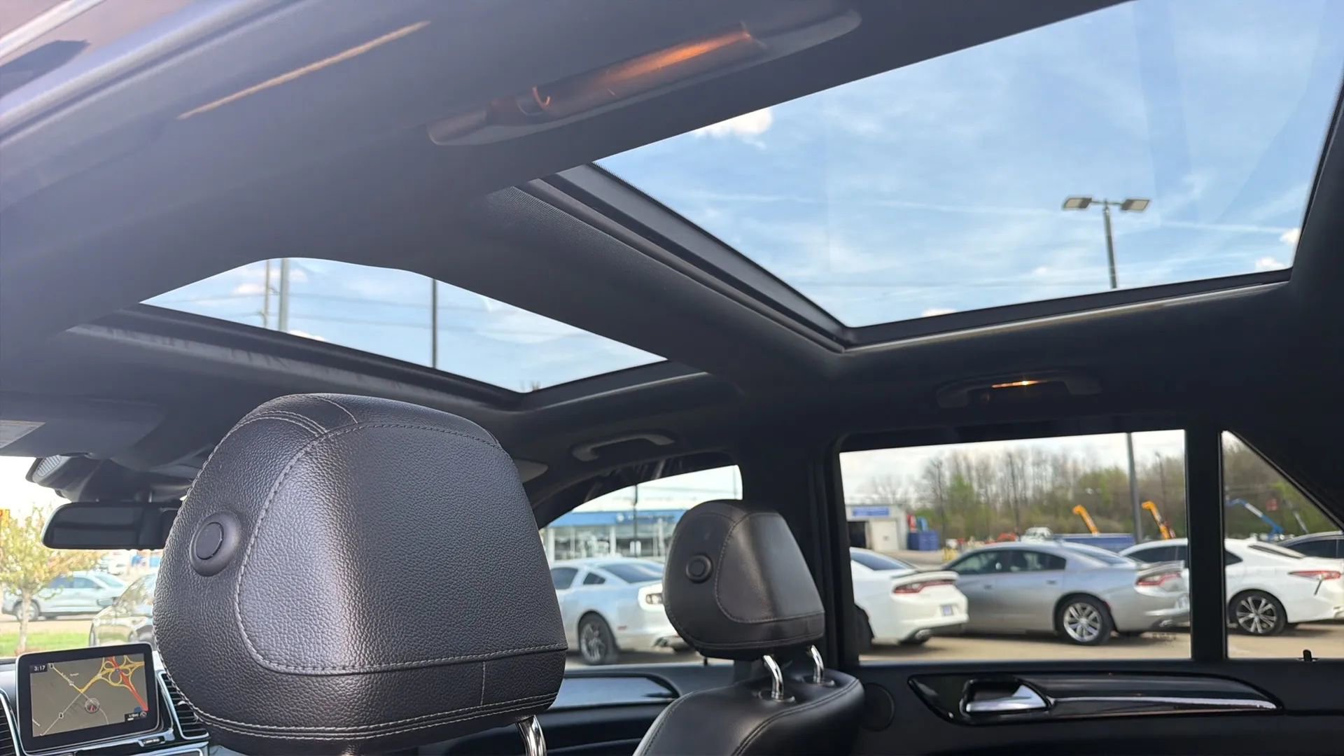 Used 2017 Mercedes-Benz GLE 350 4MATIC image 34