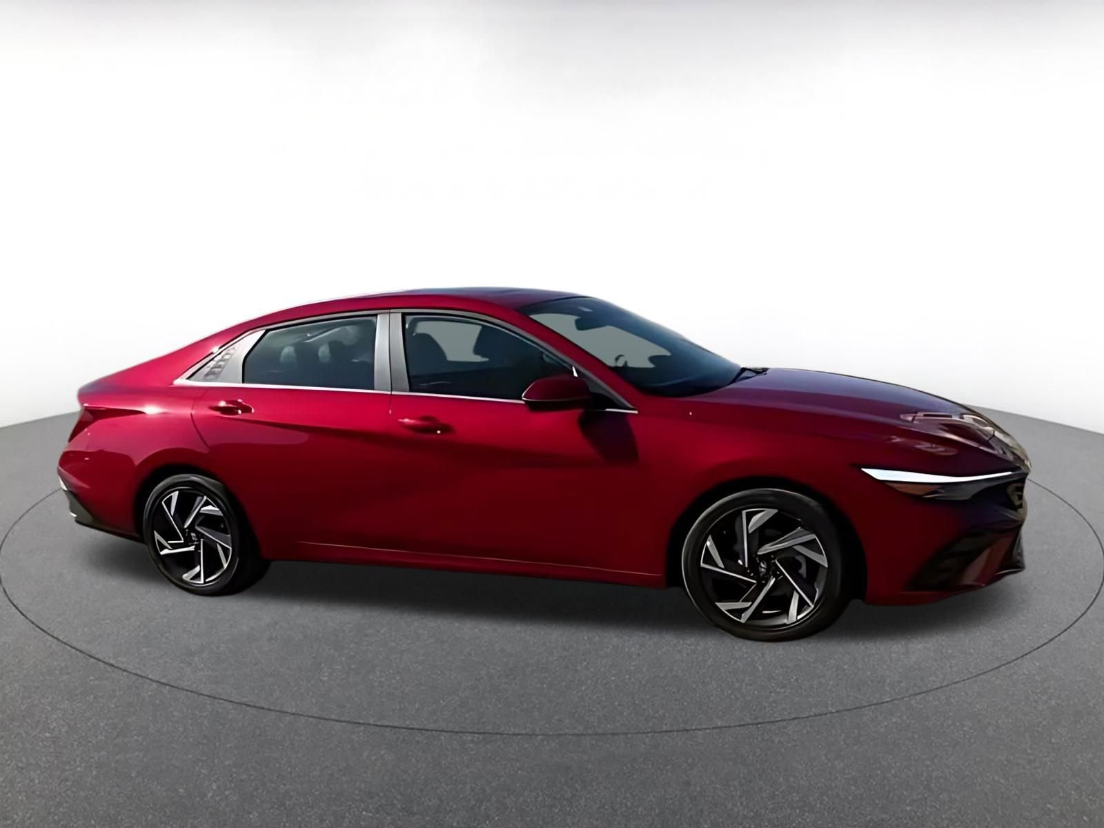 Used 2025 Hyundai Elantra Limited image 16